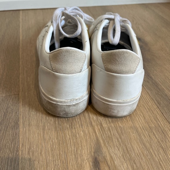 White adidas sneakers US Women’s size 7 - Picture 3 of 4